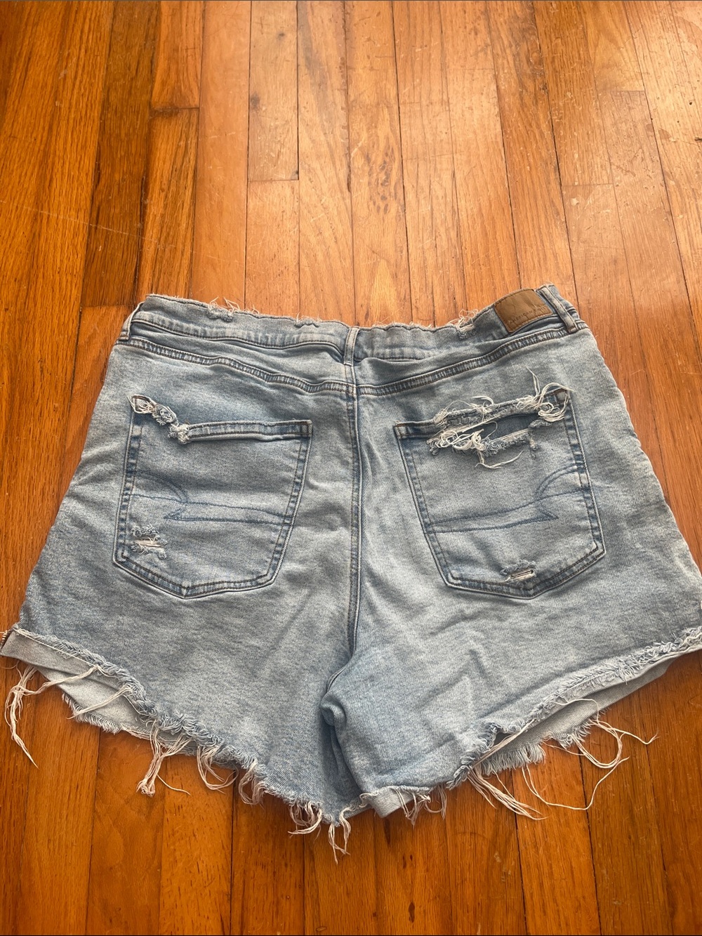 American Eagle Outfitters Light Wash Distressed Denim Shorts - Picture 4 of 4